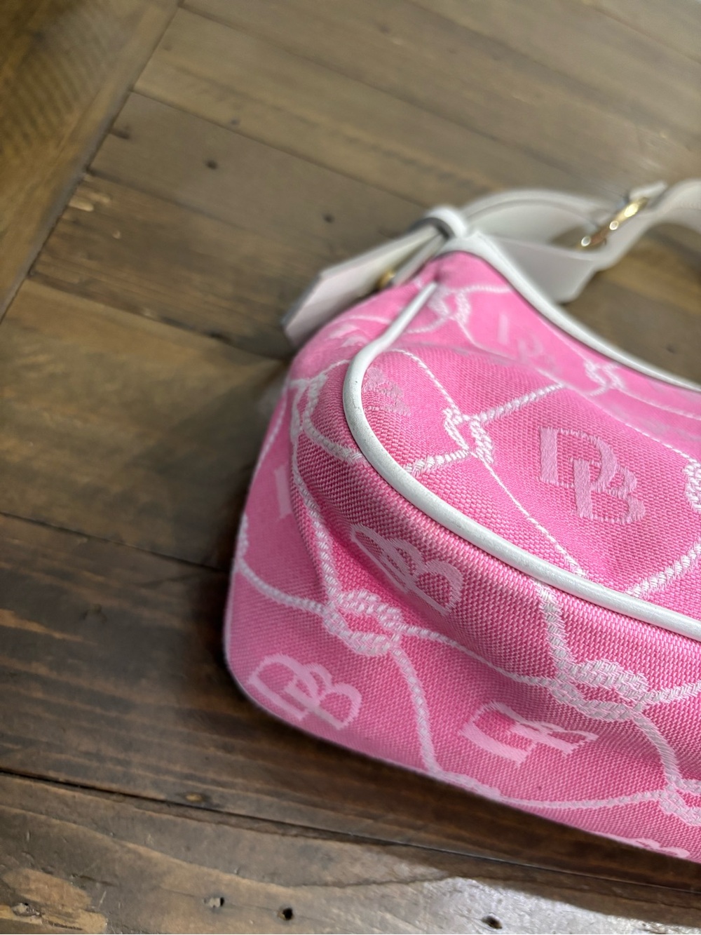 Dooney & Bourke Pink Jacquard Shoulder Bag with Cream Trim - Picture 8 of 14